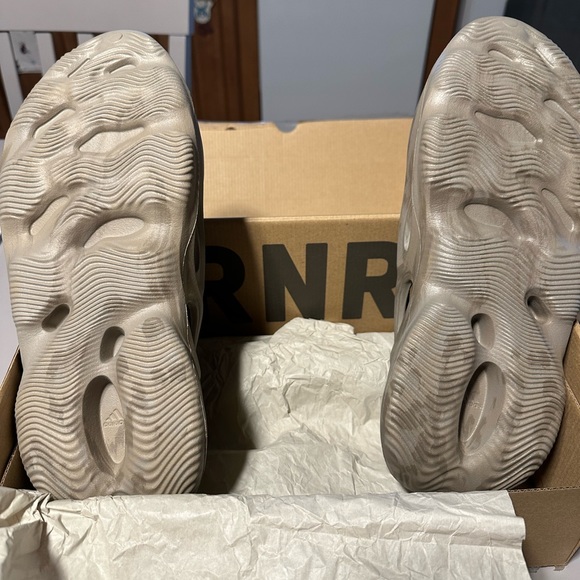 Size 12 Yeezy Foam Runners, Sand - Picture 1 of 4